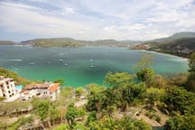 Toronto - Ixtapa-Zihuatanejo